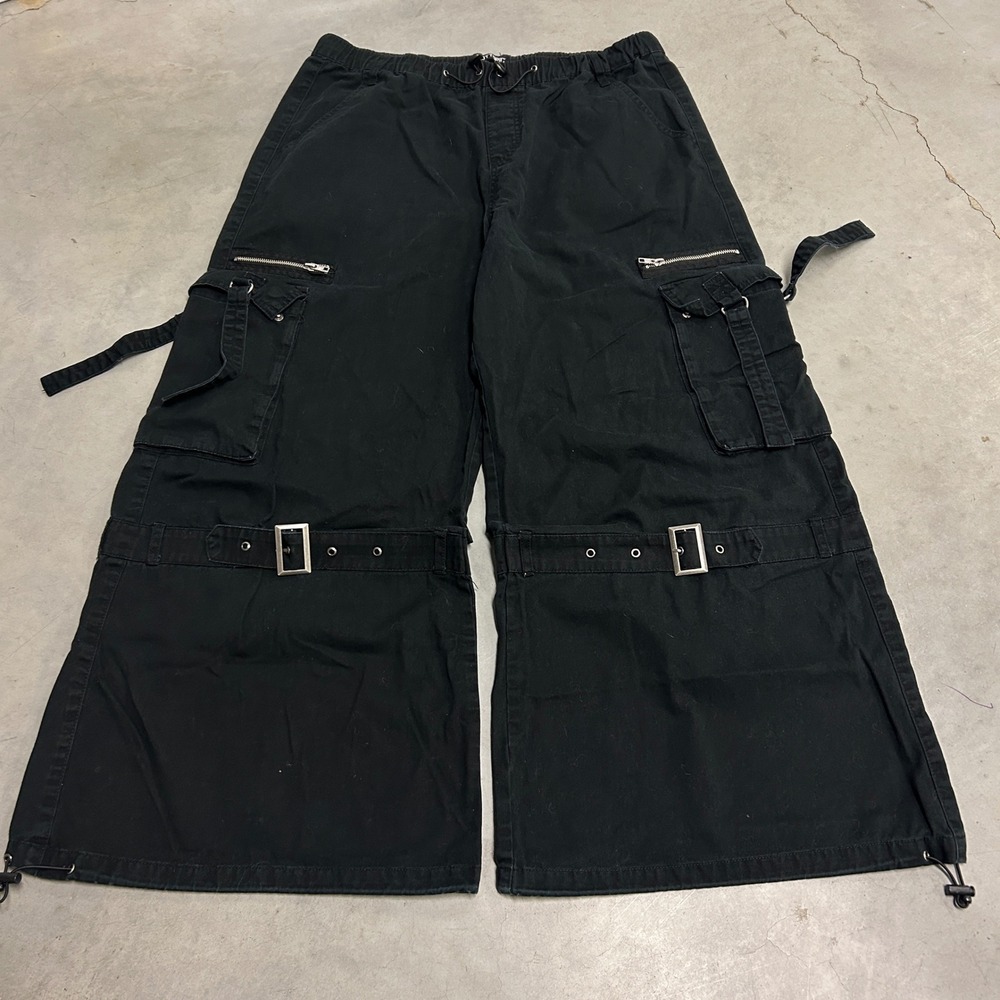 Hot Topic Mens Black Wide Leg Cargo Pants Buckle Strap Mall Goth XL 36x32